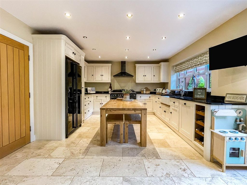Property photo 2 of 41 Kitchen