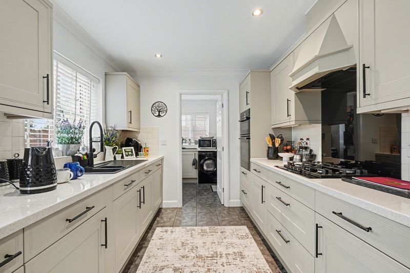 Property photo 3 of 32 Photo 12