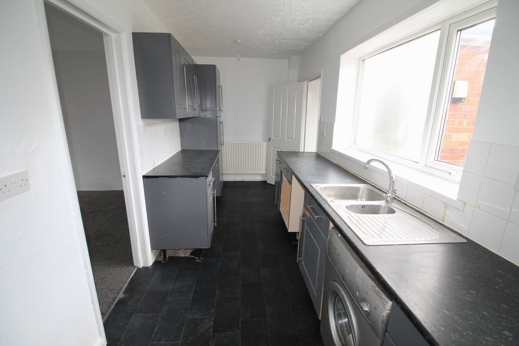 Property photo 3 of 10 Img_0861