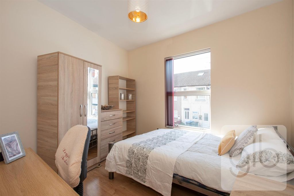 Property photo 1 of 7 1.Png