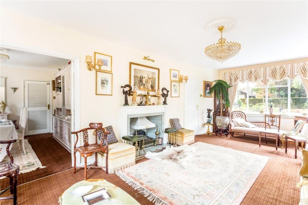 Property photo 2 of 19