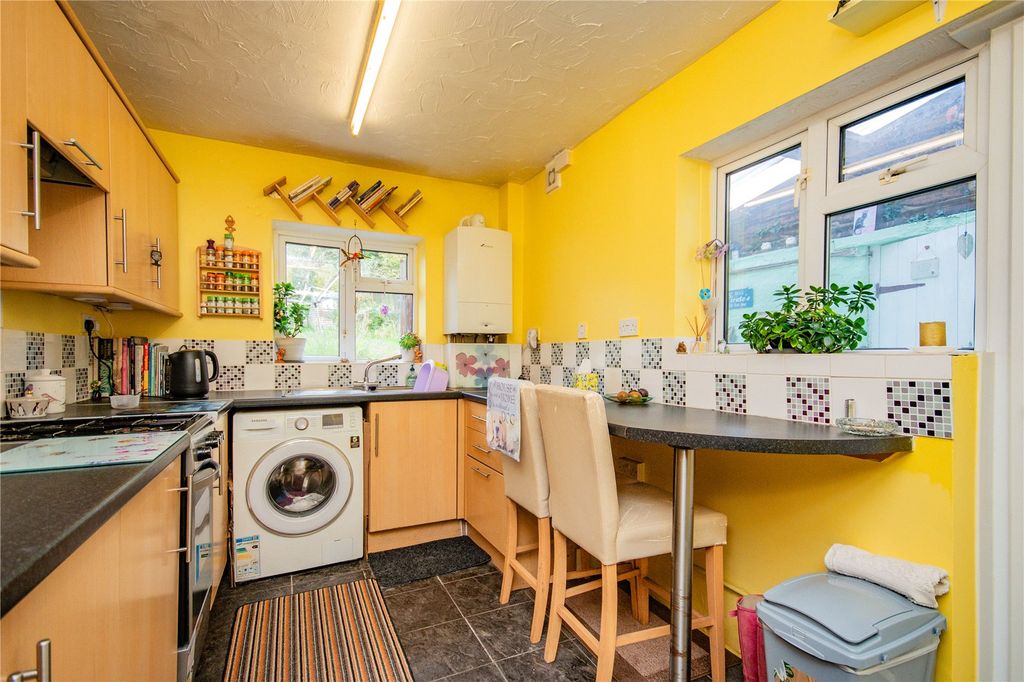 Property photo 3 of 17 Picture No. 27