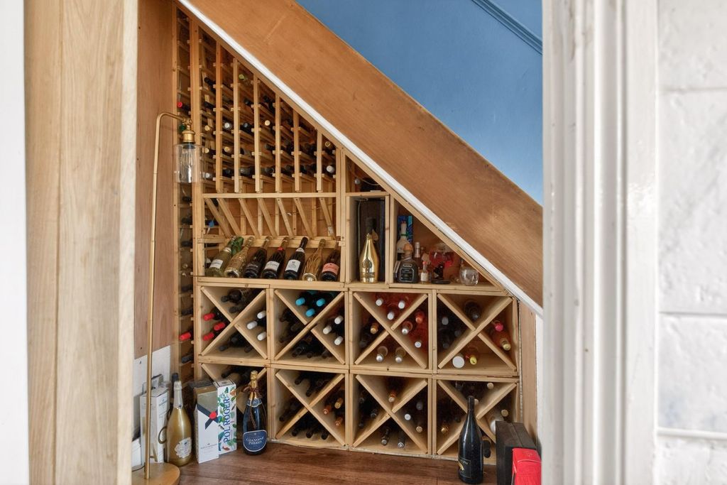 Property photo 3 of 29