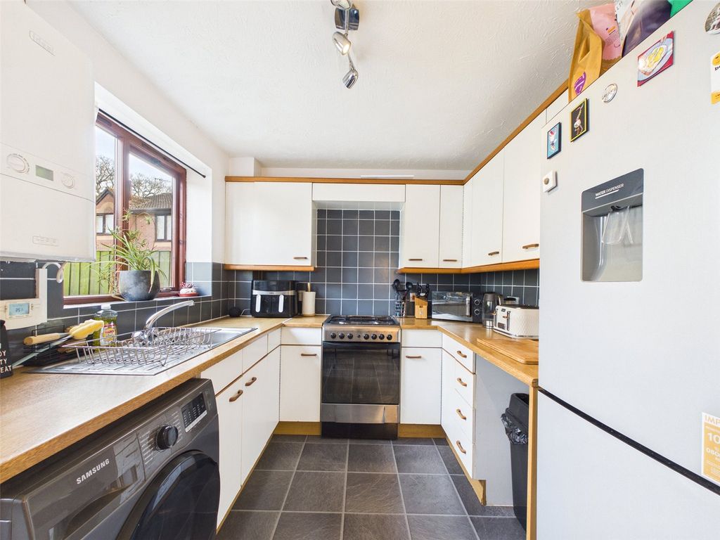 Property photo 3 of 15 Picture No. 10