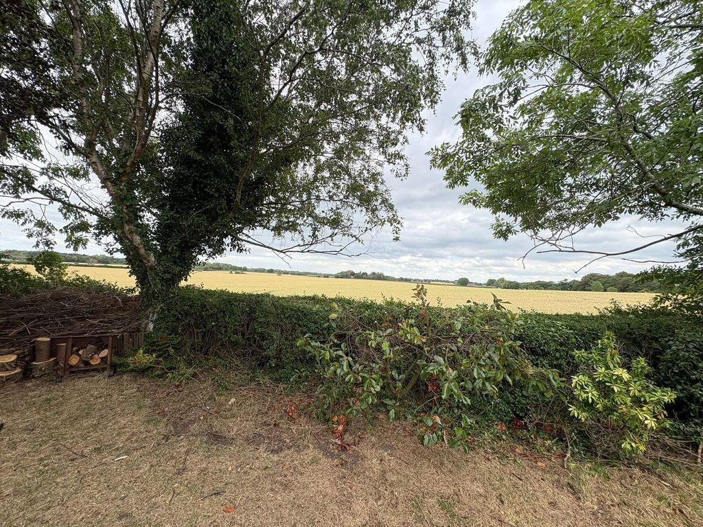 Property photo 3 of 47