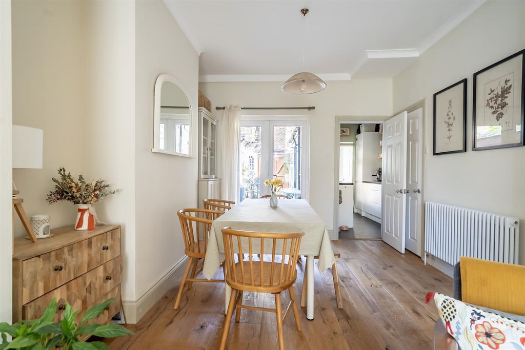 Property photo 3 of 22 Dining Area