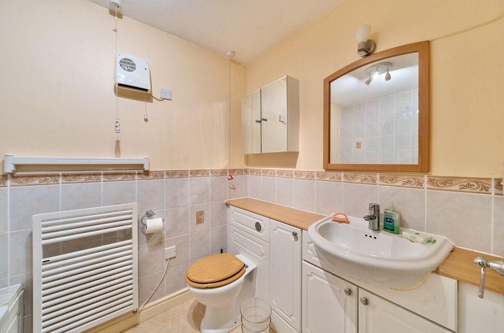 Property photo 3 of 16 1306265-4-68471A3...