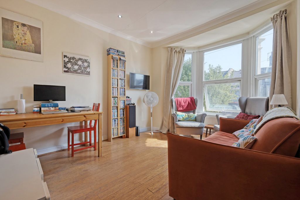 Property photo 2 of 12