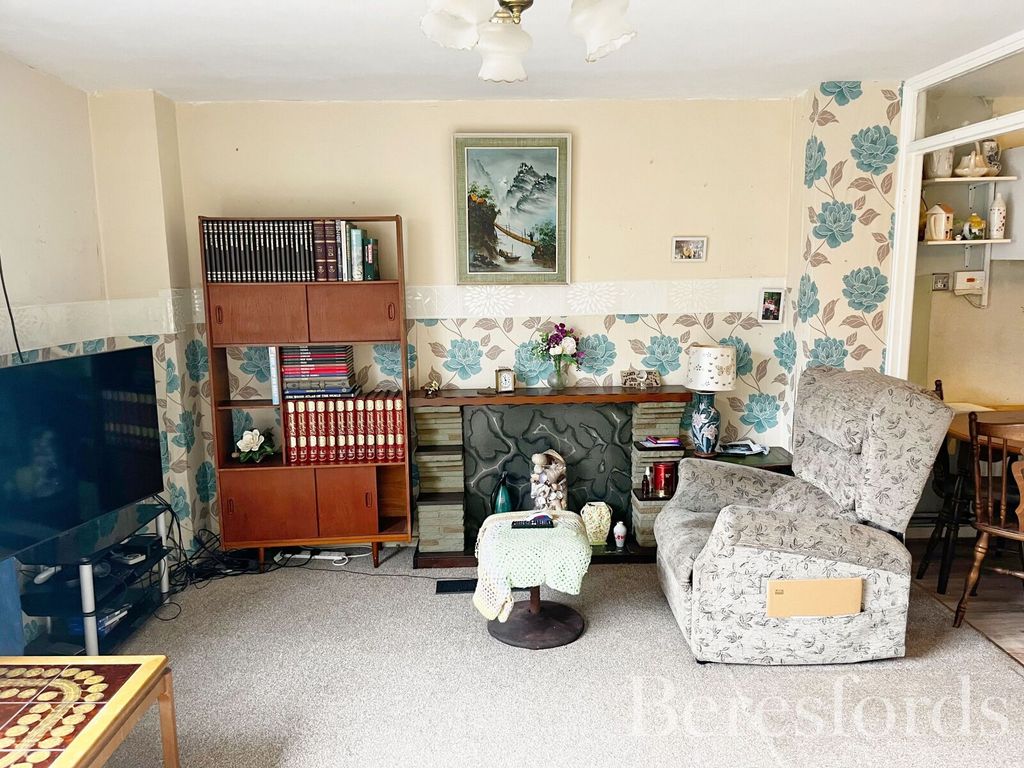 Property photo 3 of 11 Picture No. 17