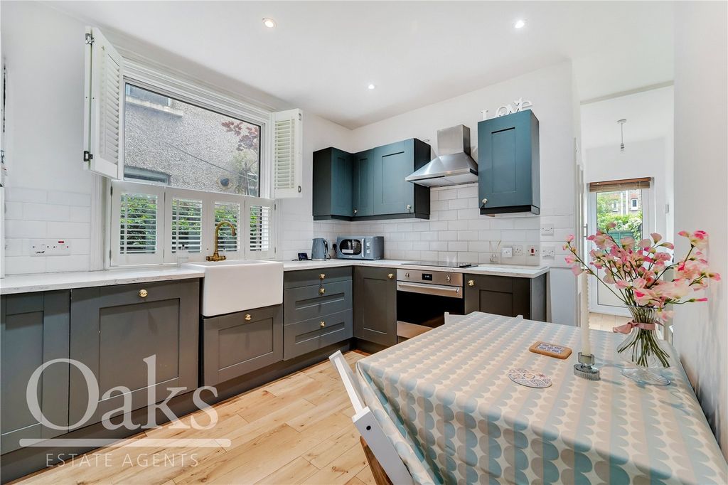 Property photo 3 of 8 Picture No. 02