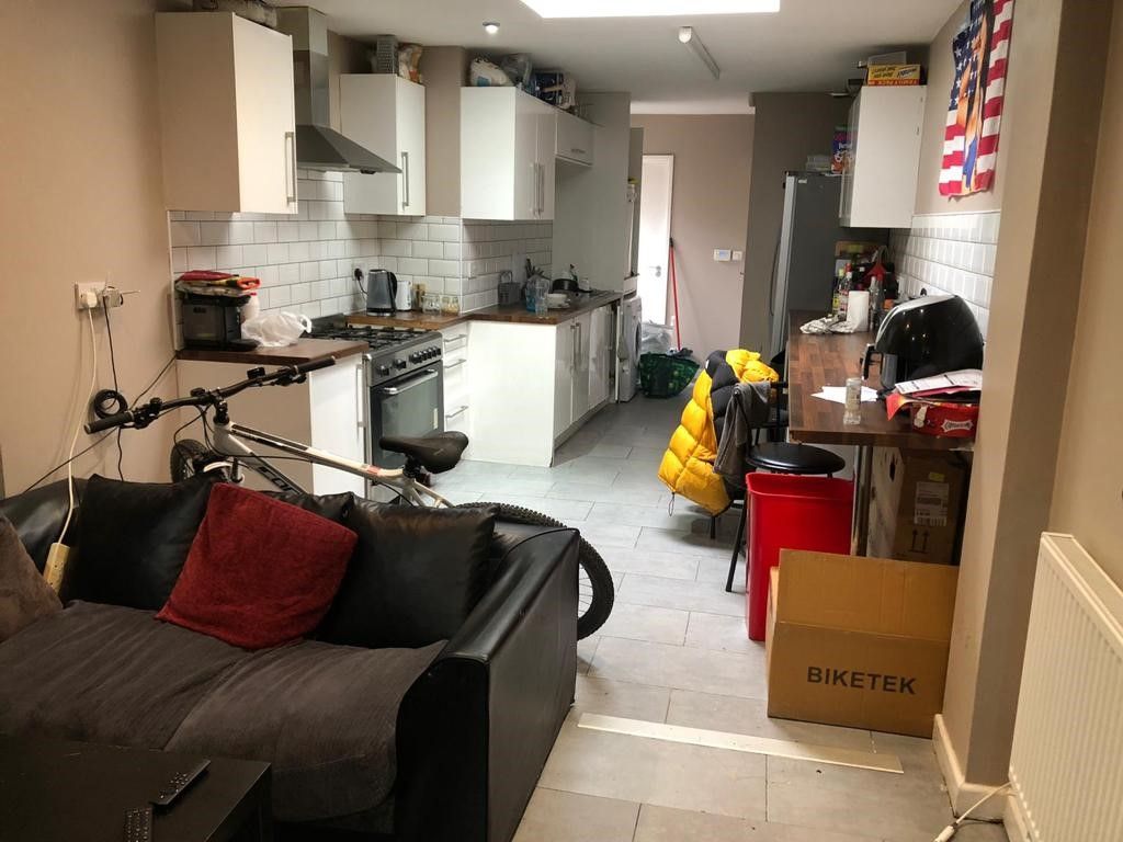 Property photo 1 of 5