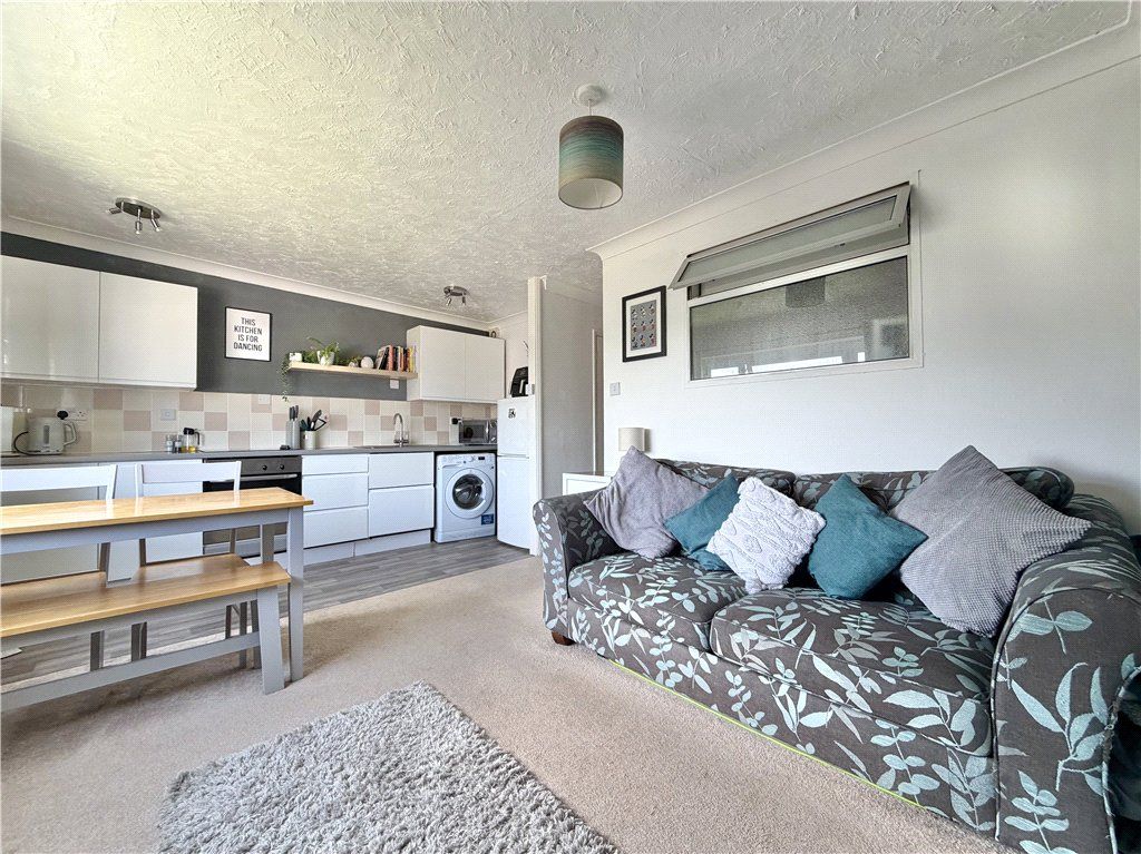 Property photo 3 of 8 Picture No. 17