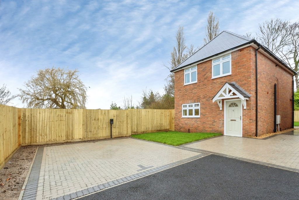 Property photo 1 of 13 Front