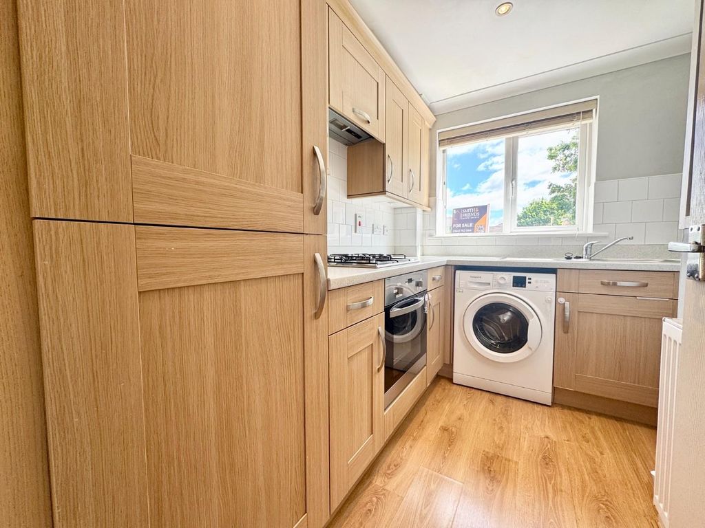 Property photo 3 of 15