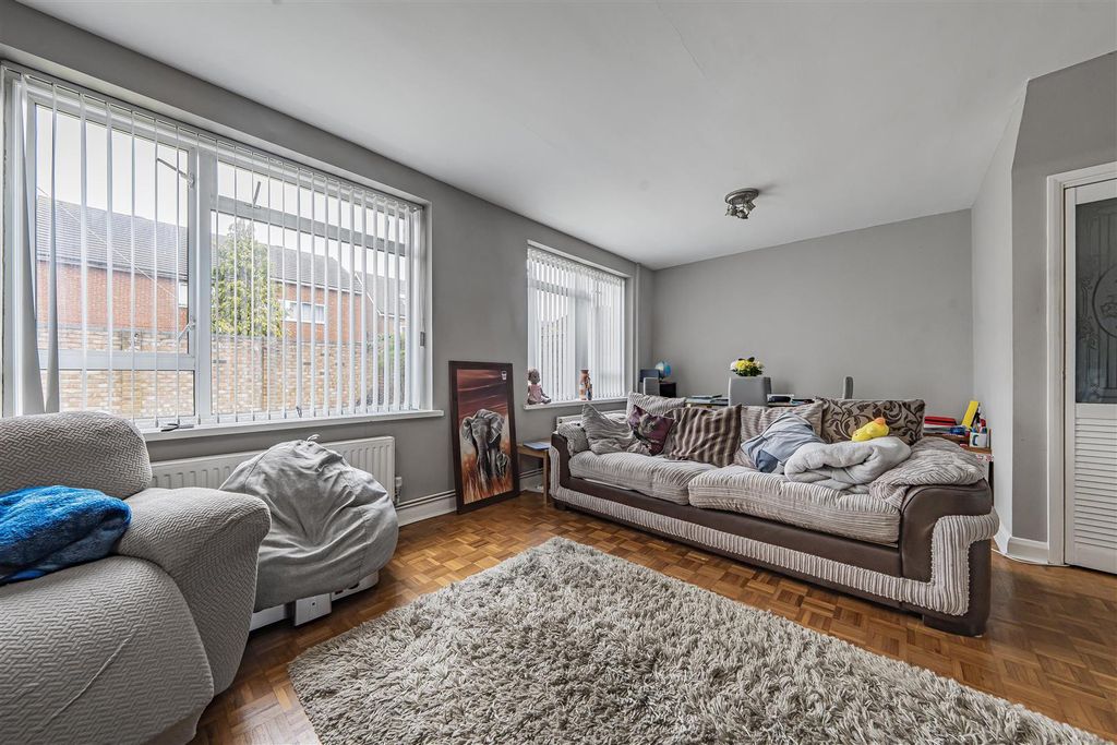 Property photo 2 of 13 Photo Mar 16 2026, 2 38 19 Pm.Jpg