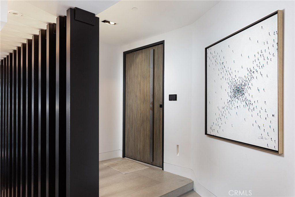 Property photo 3 of 45