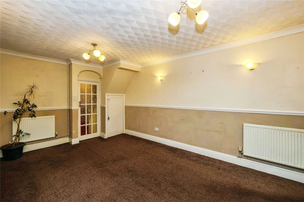 Property photo 2 of 16 Picture No. 05