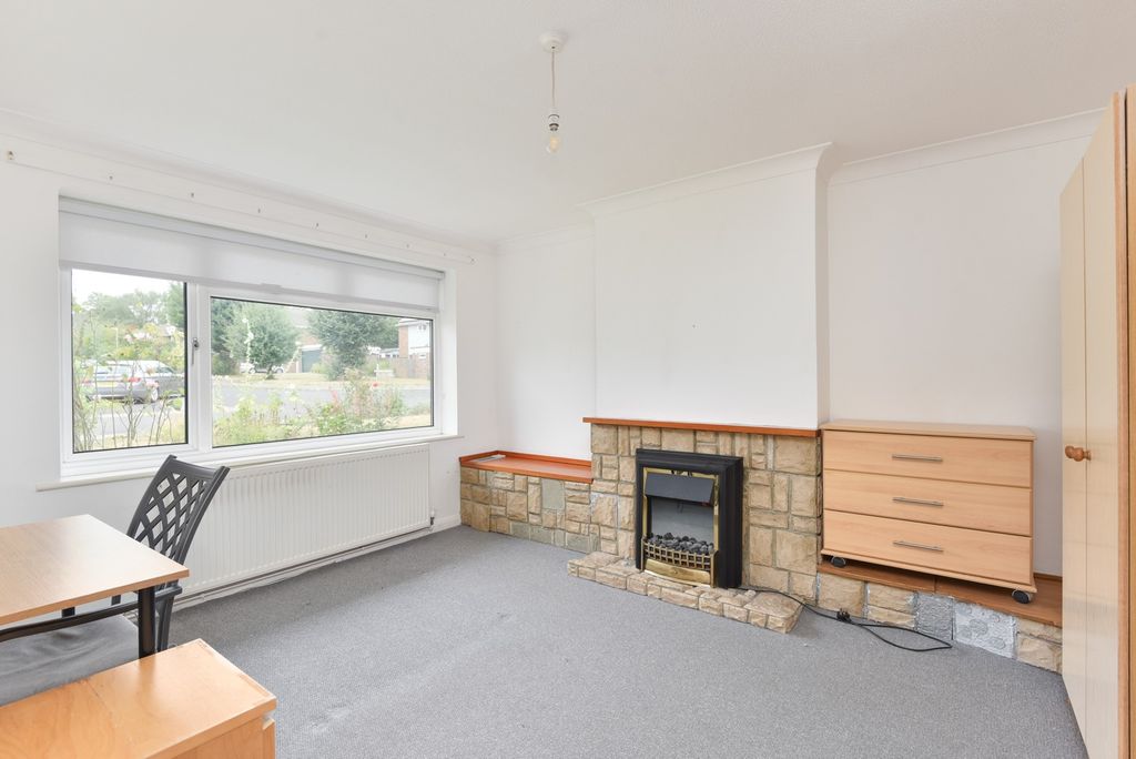 Property photo 2 of 12 4833396