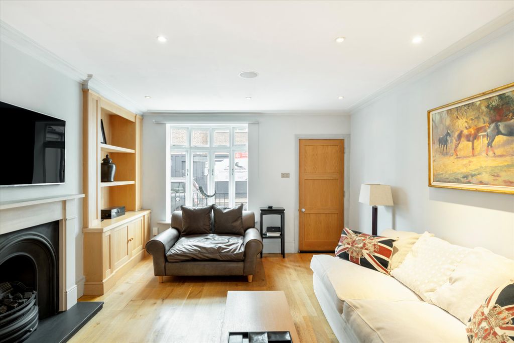 Property photo 3 of 16 Image