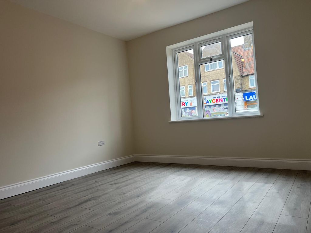 Property photo 3 of 18 Gallery
