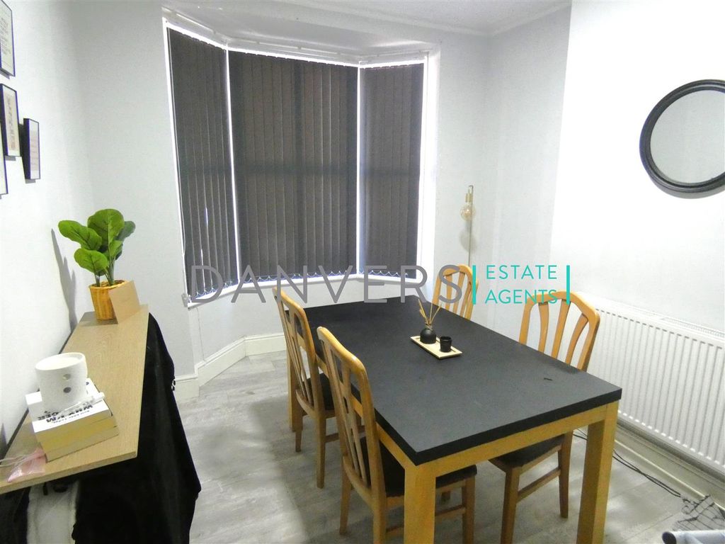 Property photo 1 of 6 P1120195.Jpg