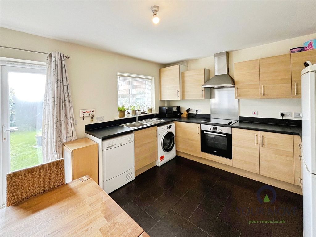 Property photo 3 of 13 Kitchen