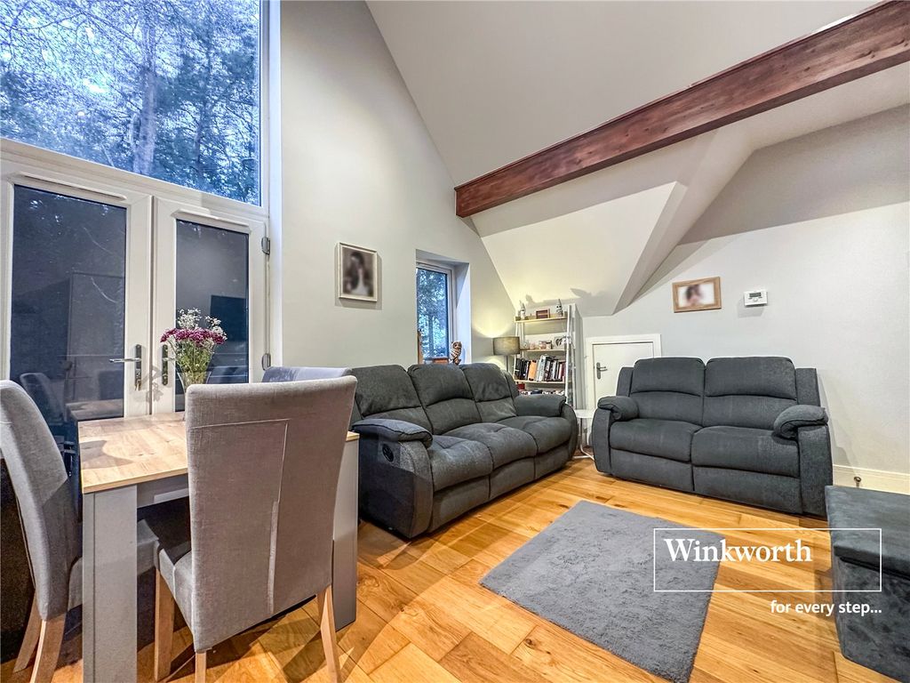 Property photo 3 of 12 Picture No. 04