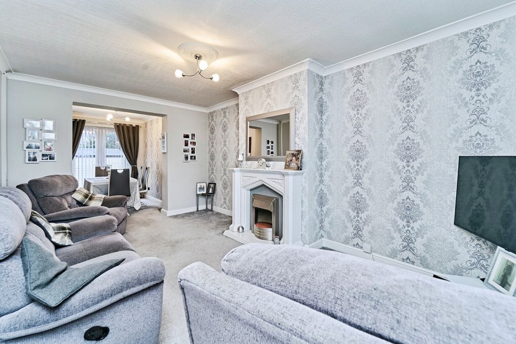 Property photo 2 of 20 Pbox-Img.Jpg