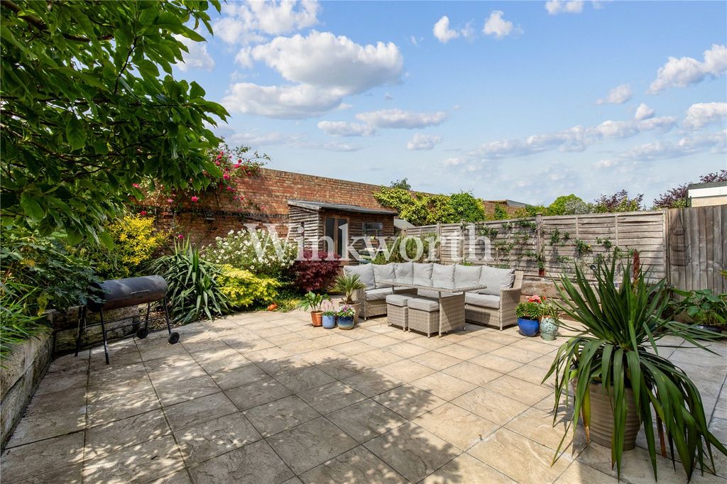 Property photo 1 of 17 Picture No. 03