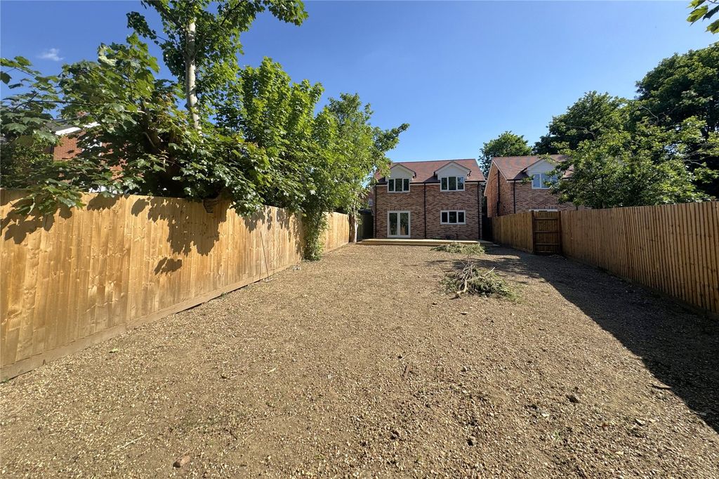 Property photo 2 of 12 Picture No. 19