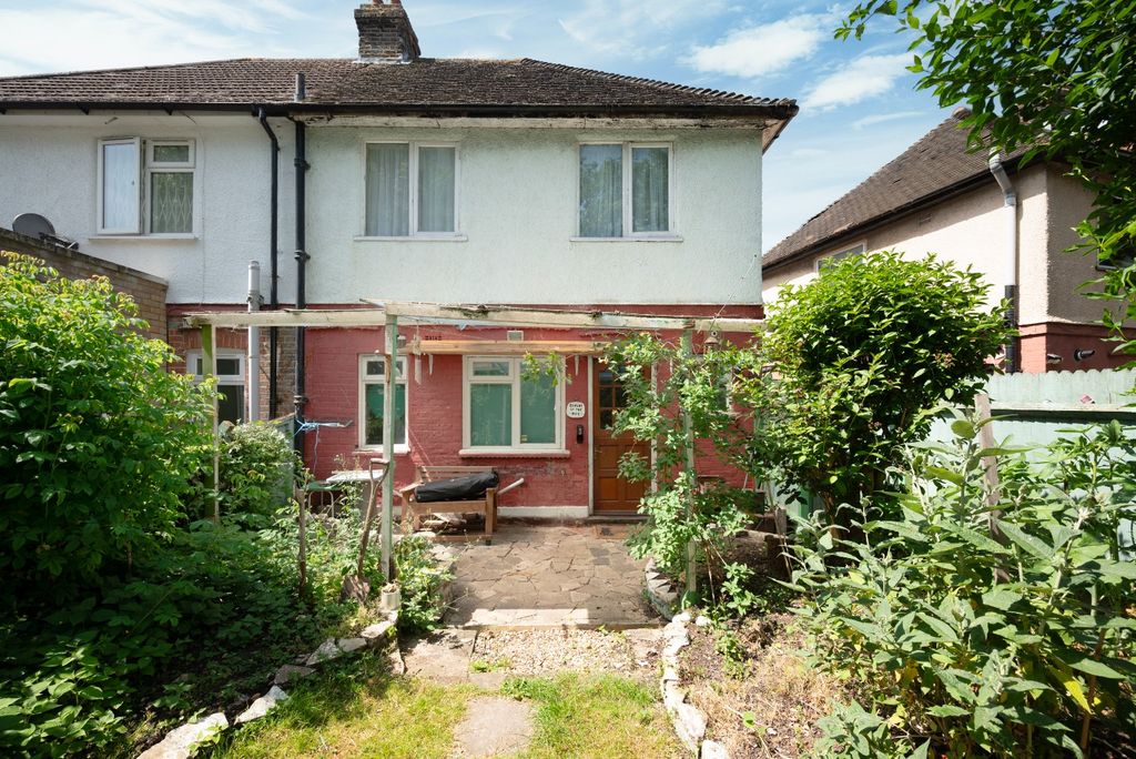 Property photo 2 of 12 5154173