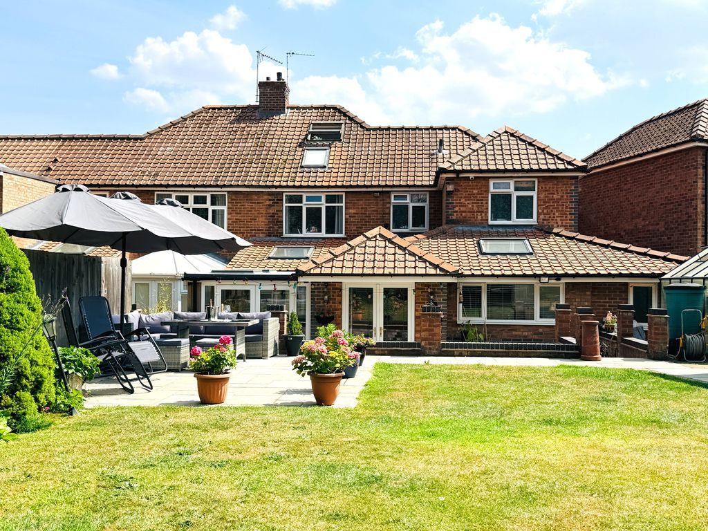 Property photo 2 of 40 Photo 97