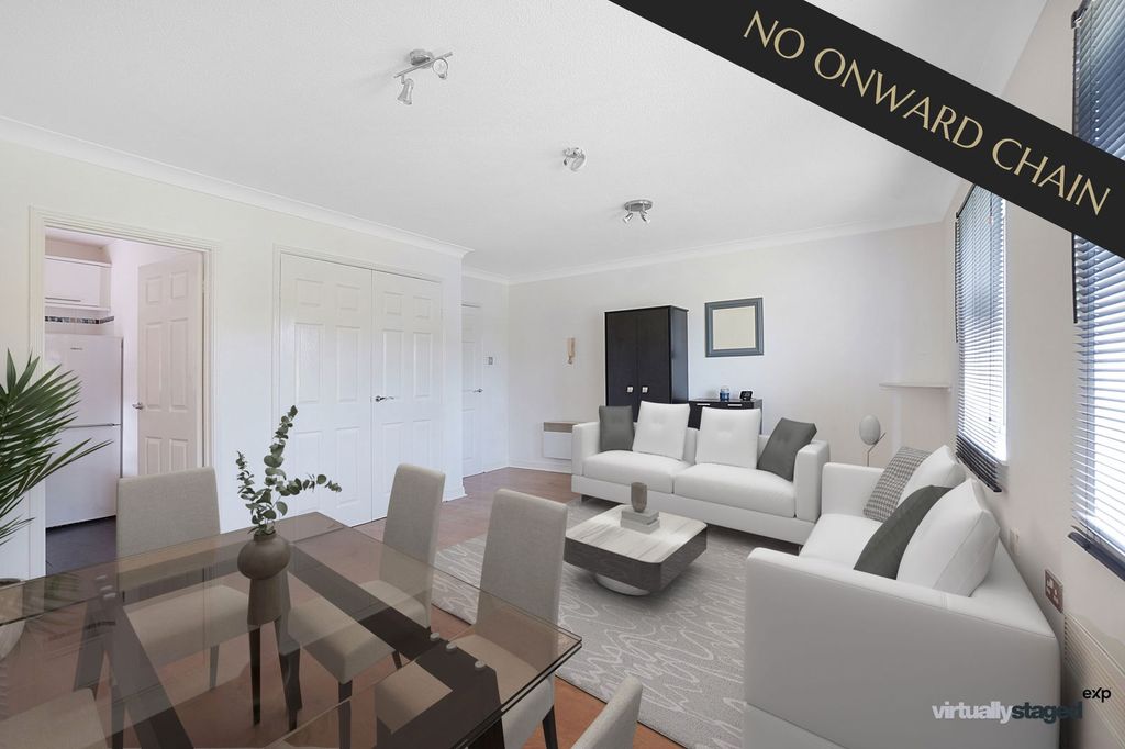 Property photo 3 of 12