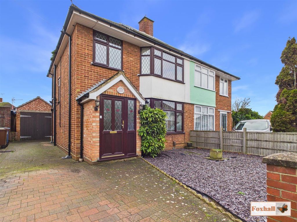 Property photo 1 of 17 Front