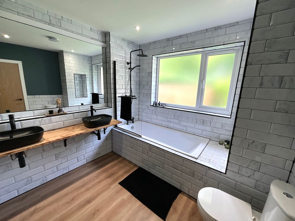 Property photo 3 of 19 Img_5805