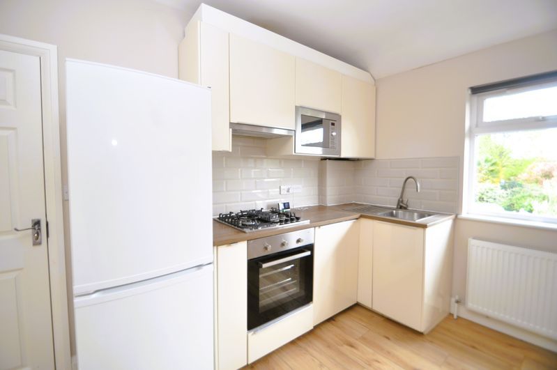 Property photo 3 of 6 Photo 7