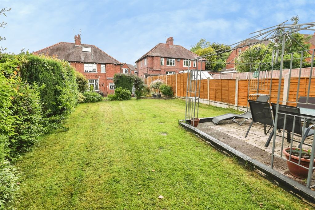 Property photo 2 of 23