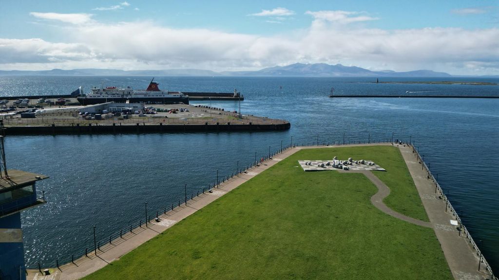 Property photo 3 of 29