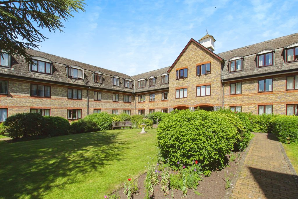 Property photo 1 of 10 General View Of Deve