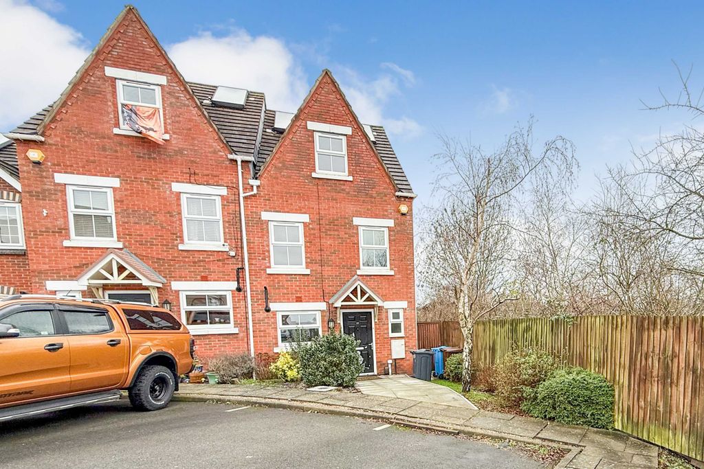 Property photo 1 of 19 17 Little Meadow Close, Ilkeston, Derbyshire, De7 8Yh