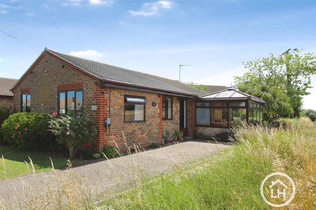 Property photo 1 of 14 External