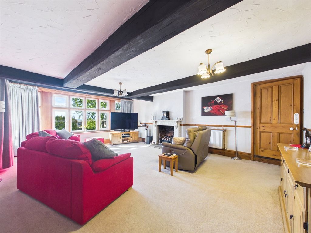 Property photo 3 of 49 Picture No. 47