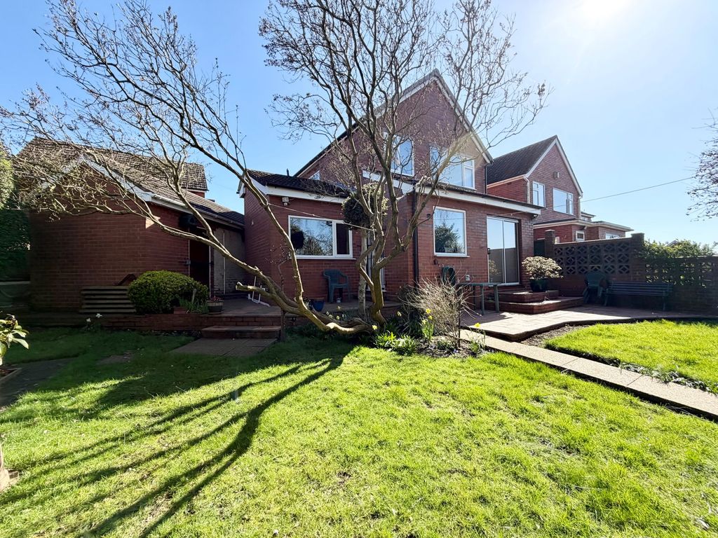 Property photo 3 of 21