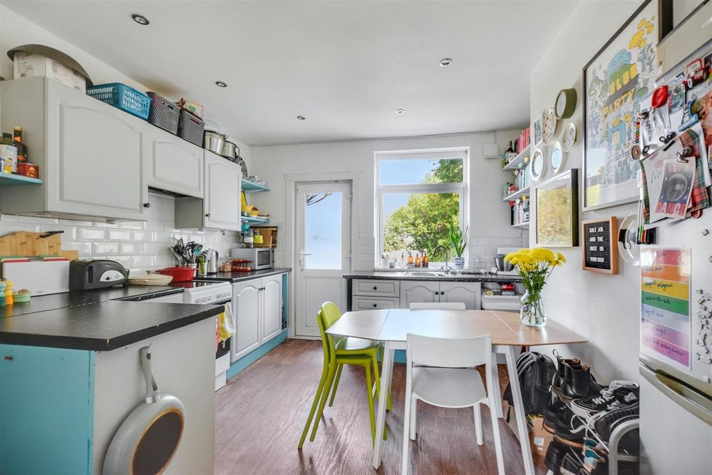 Property photo 2 of 22 Kitchen Diner_1.Jpeg