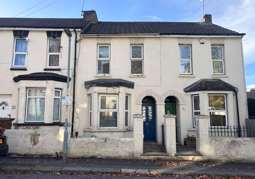 Property photo 1 of 7