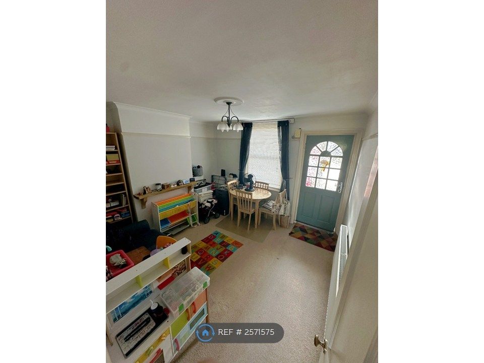 Property photo 3 of 19