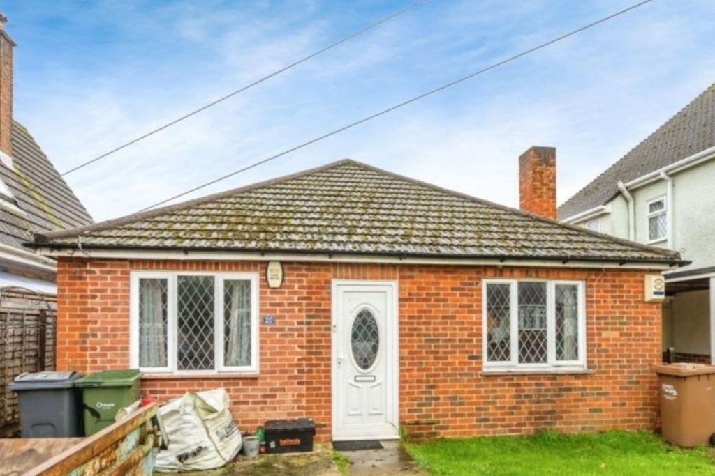 Property photo 1 of 17