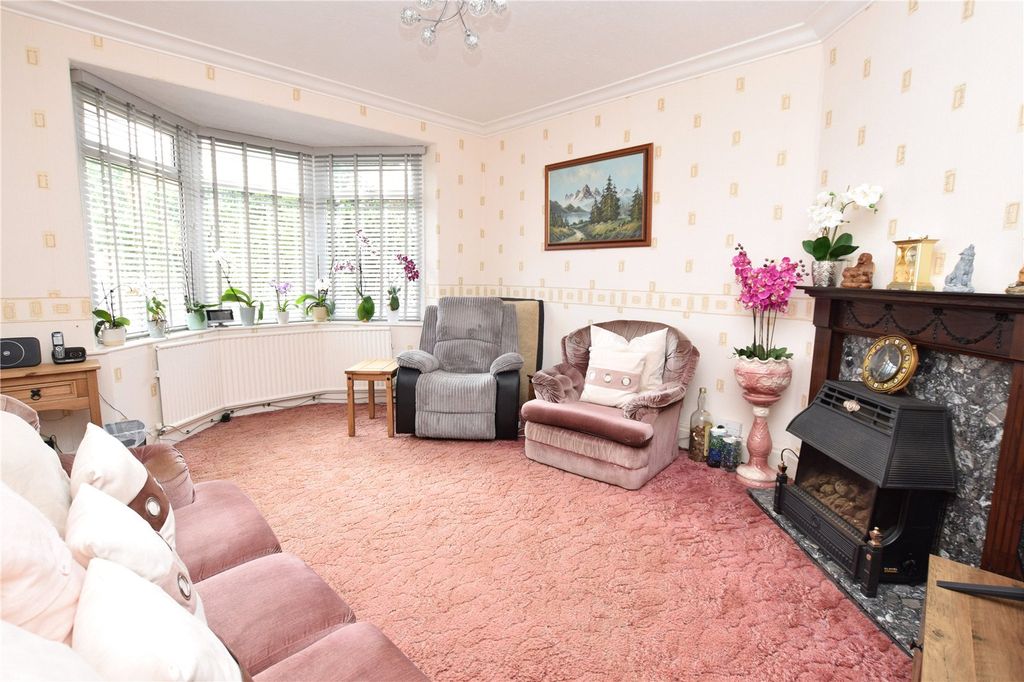 Property photo 2 of 19 Picture No. 01