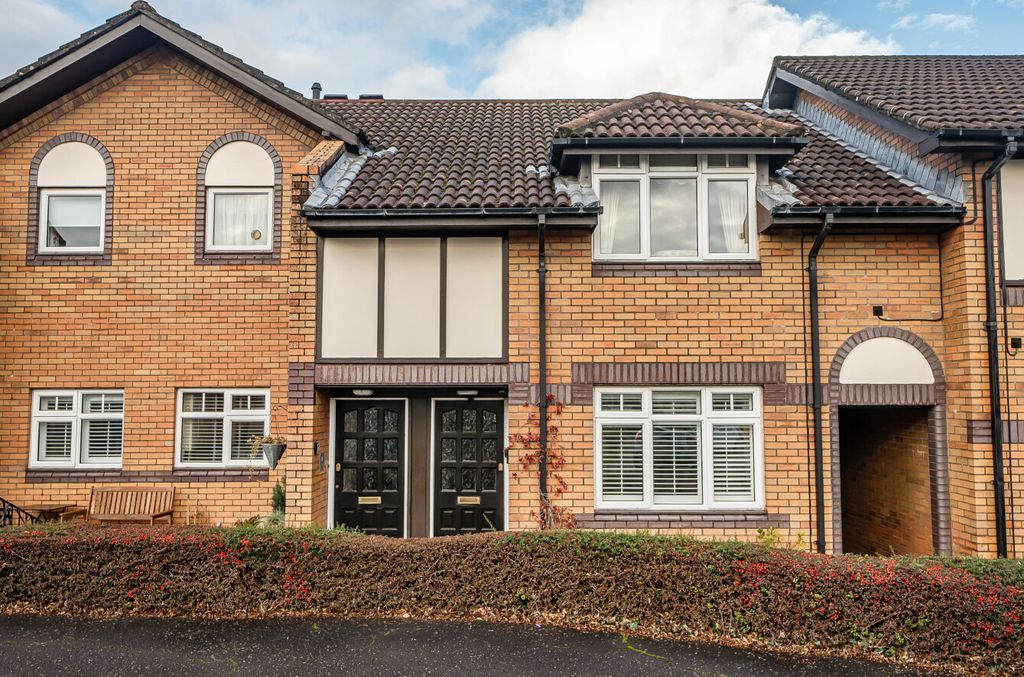 Property photo 1 of 14 1396750-1-6965069...