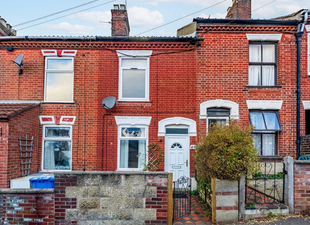 Property photo 1 of 14